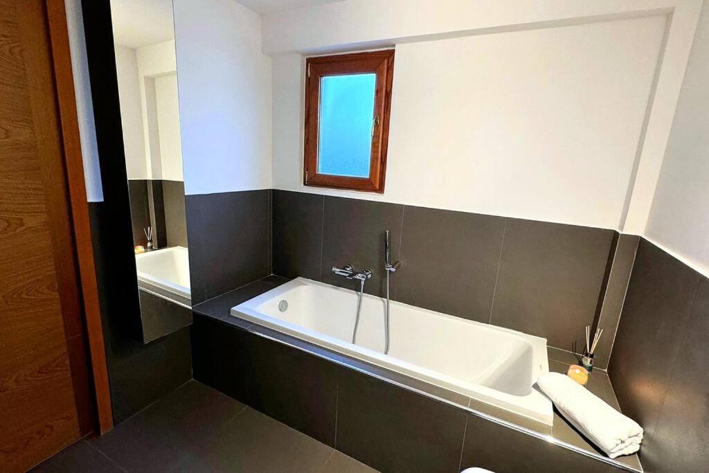 10 Min To Center Luxury Panoramic Penthouse Appartement Rome