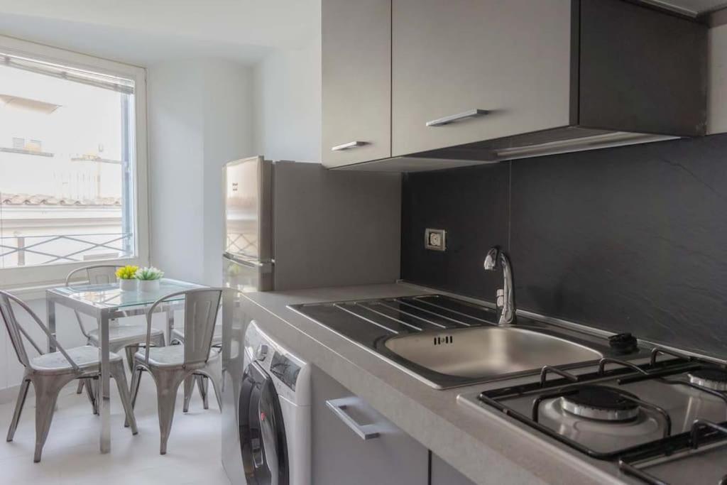 Apartment Vivi La Magia Di Looney Tunes, Piazza Navona Rome