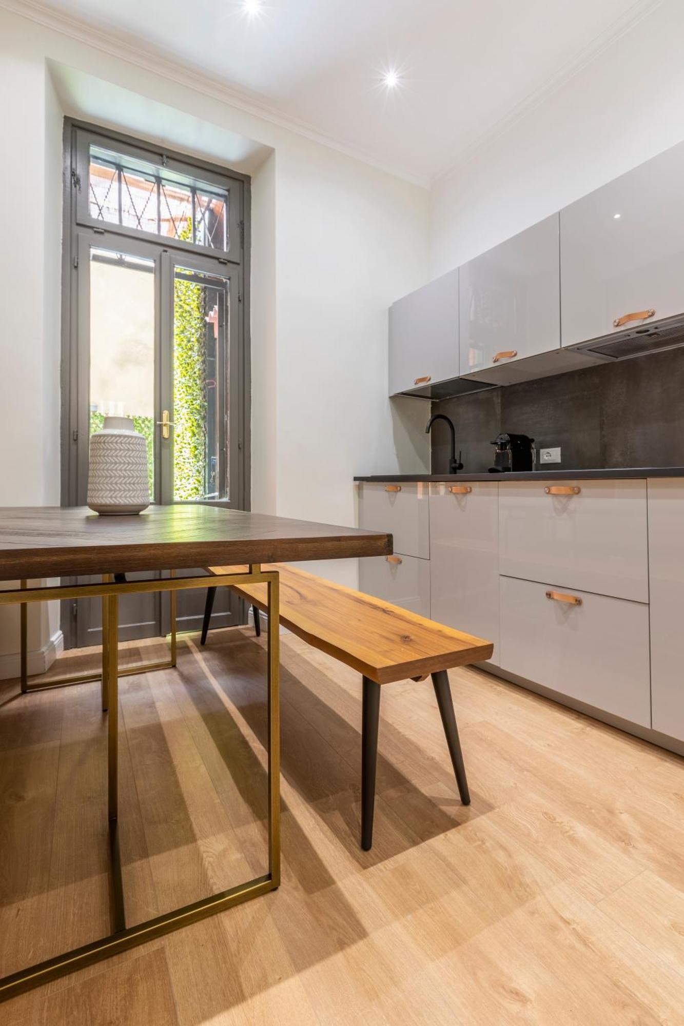 Louly Spanish Steps Aparthotel *