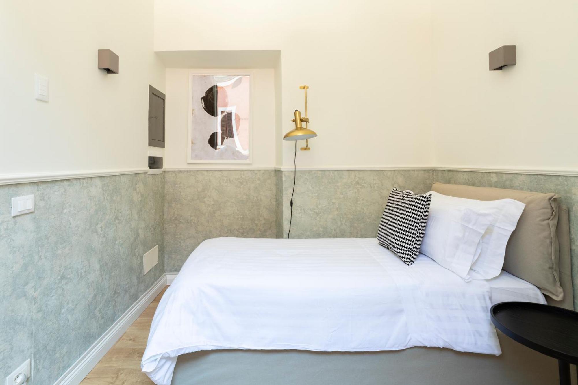 Louly Spanish Steps Aparthotel