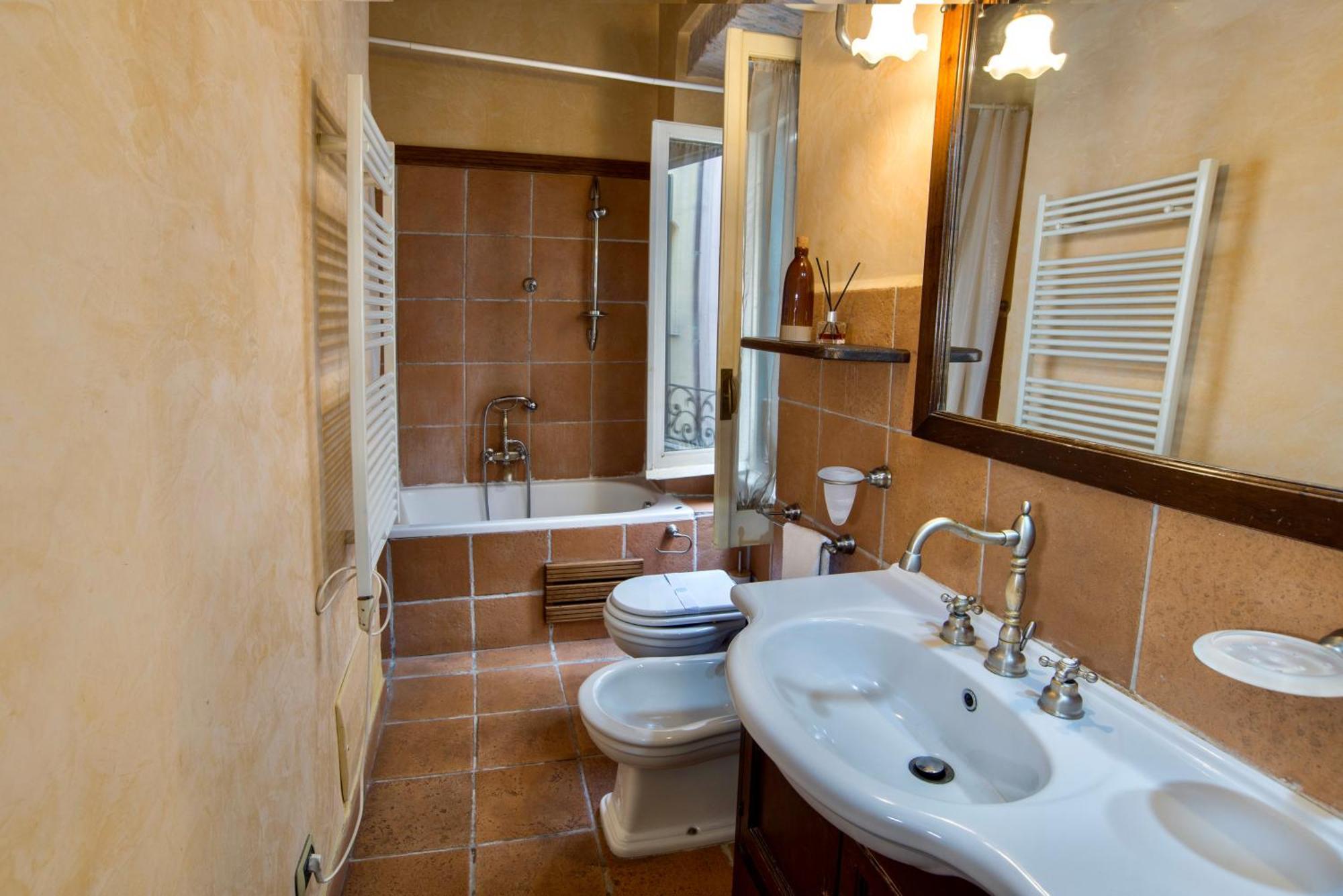 Trevi Fountain Apartment Rome