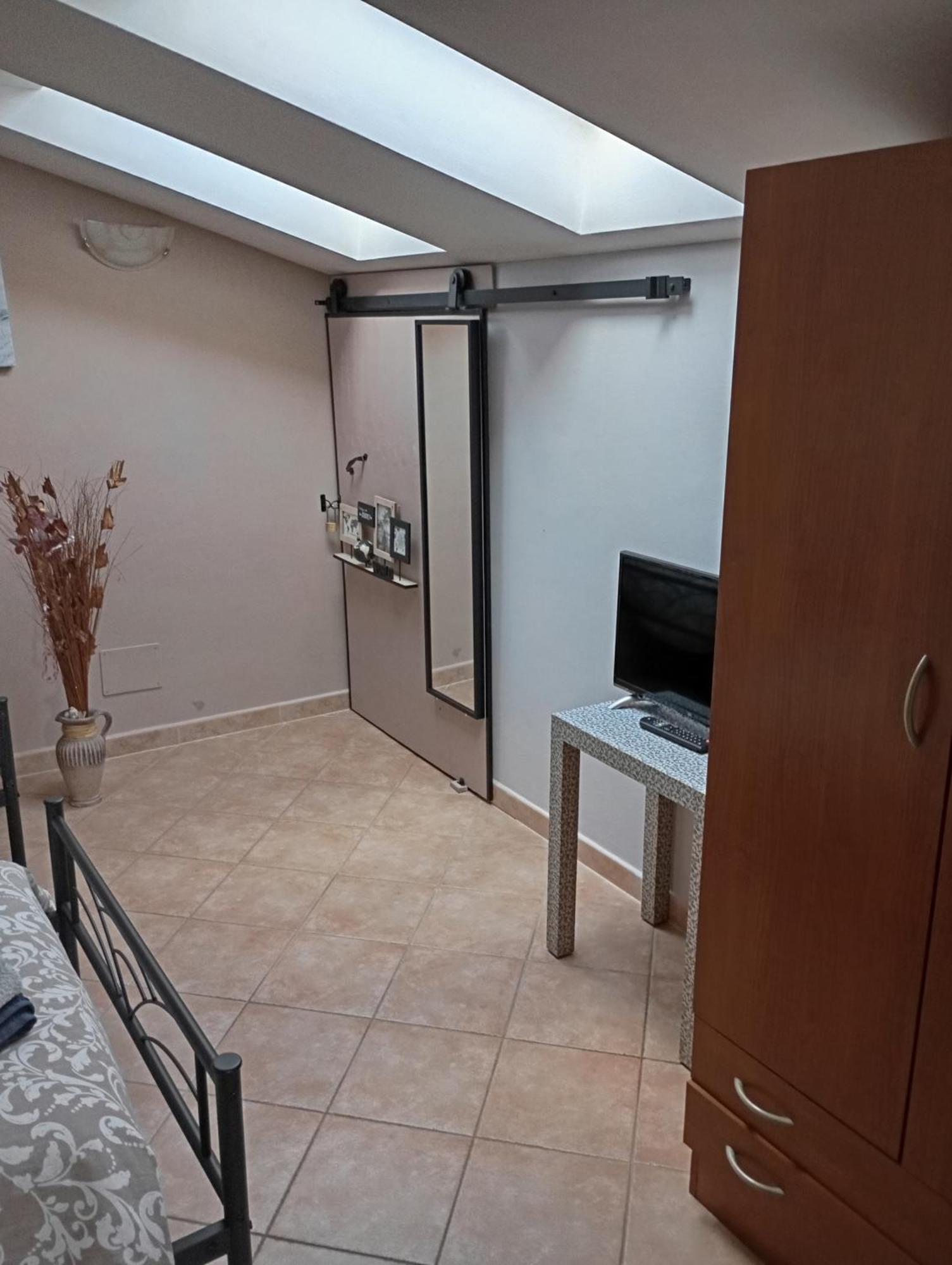 Enza-home-in-roma Apartment