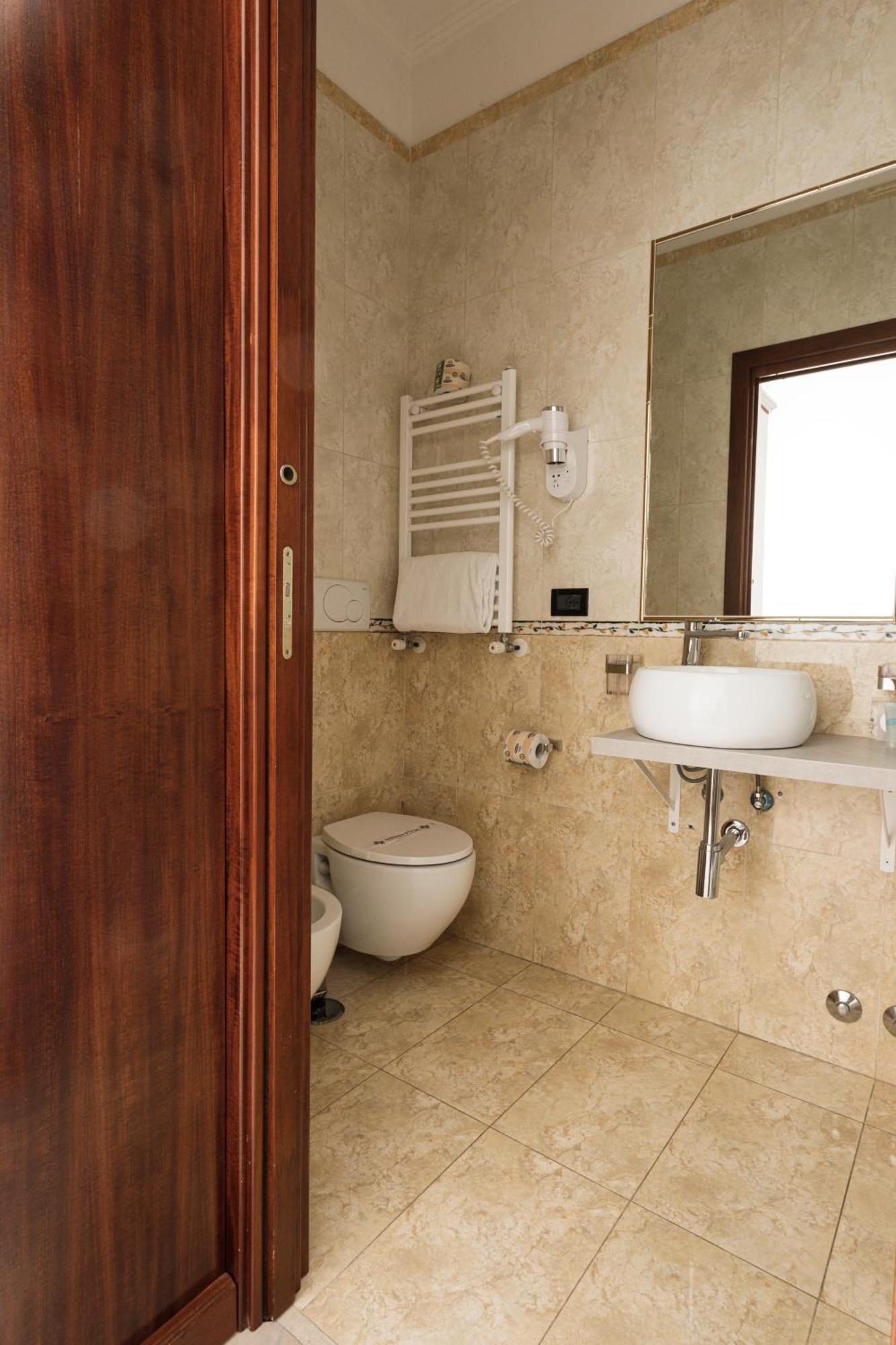 Glam Luxury Roma