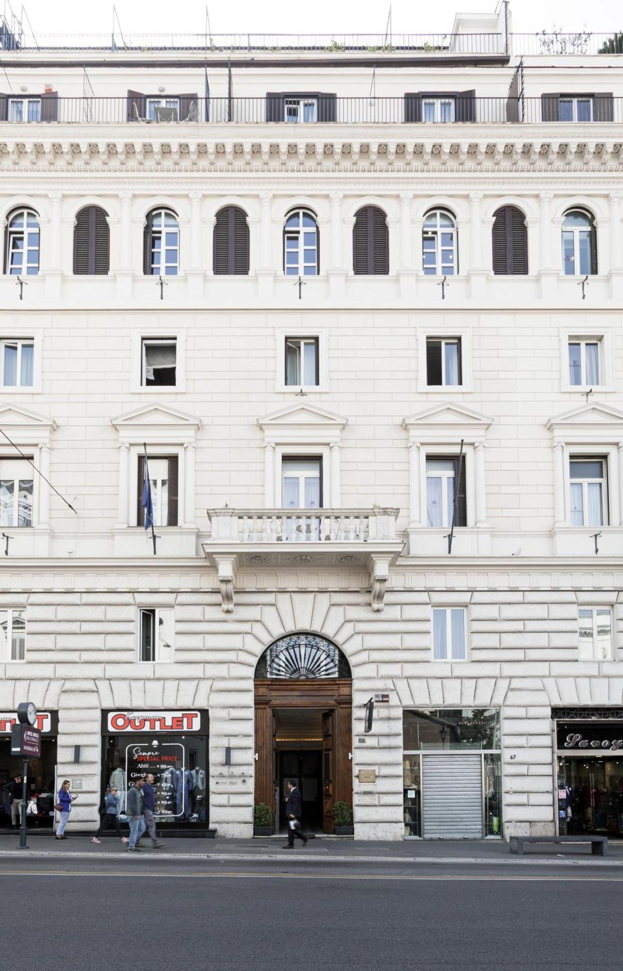 Glam Luxury * Roma