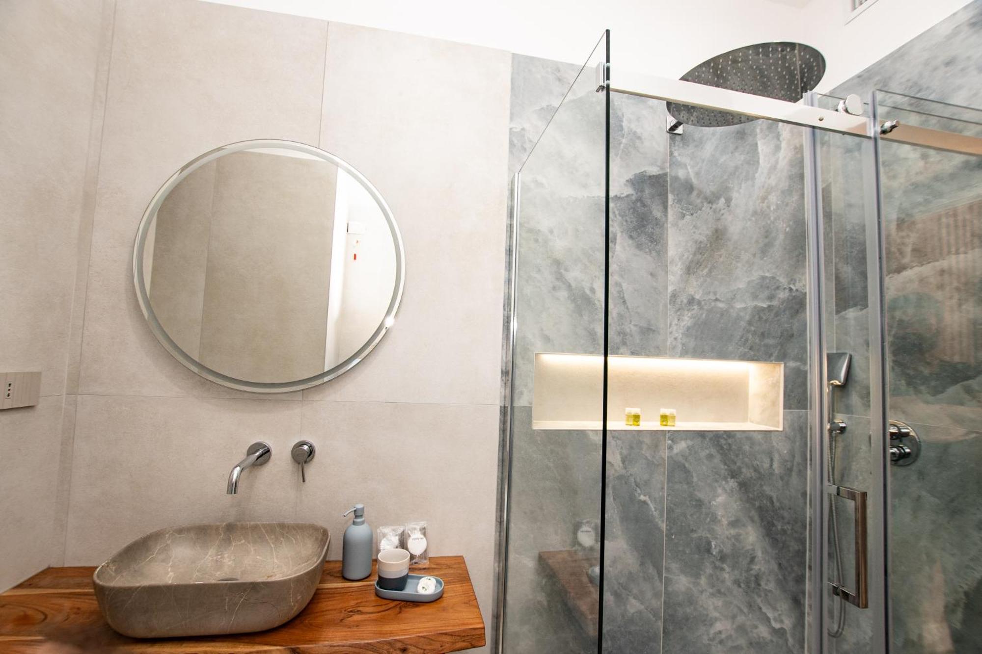 Leon Modern Near Subway - Ground Floor Apartamento *