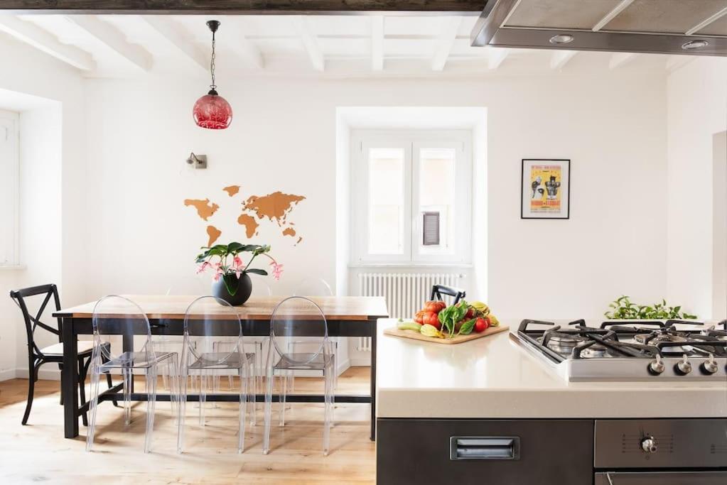 Idyllia - Cozy Retreat In Trastevere Apartment *