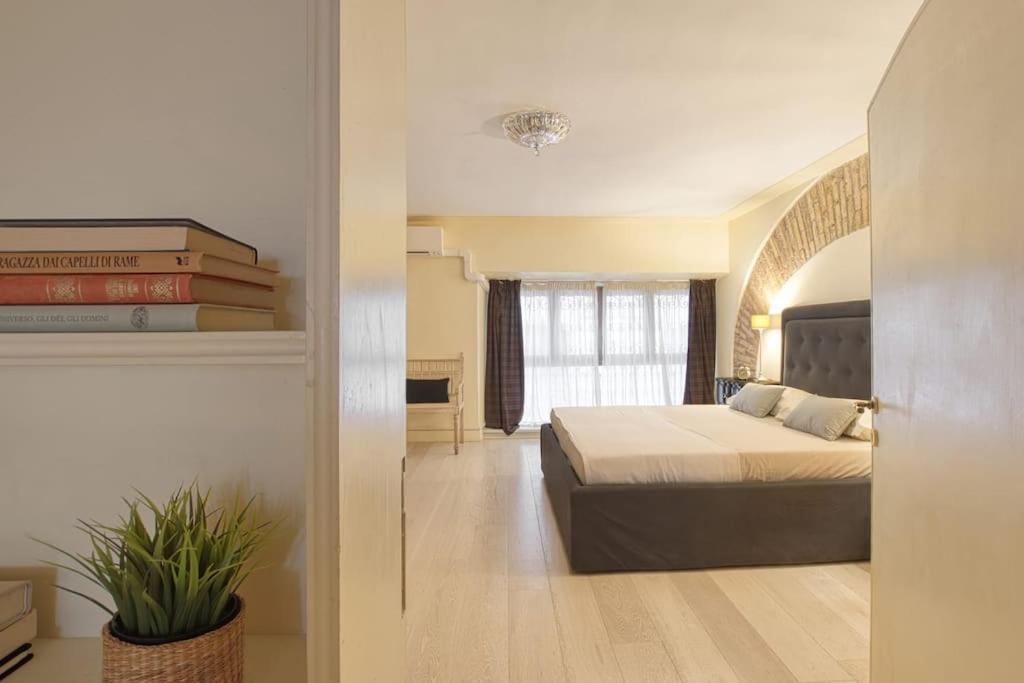 Flavia's Loft Spanish Steps Apartment *