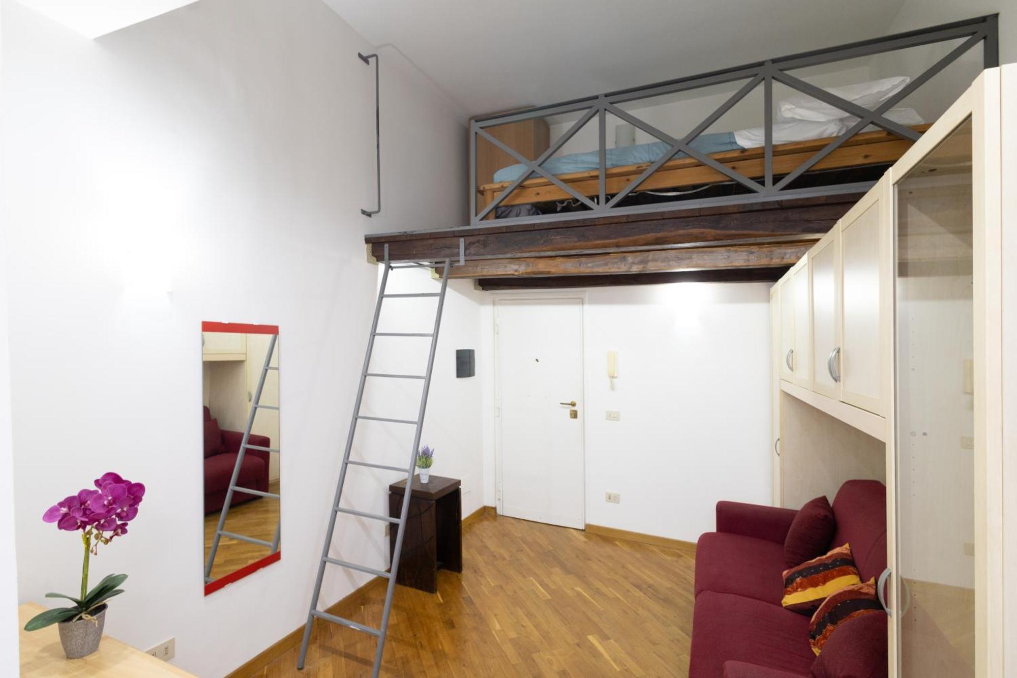 Pandosia Loft Apartment