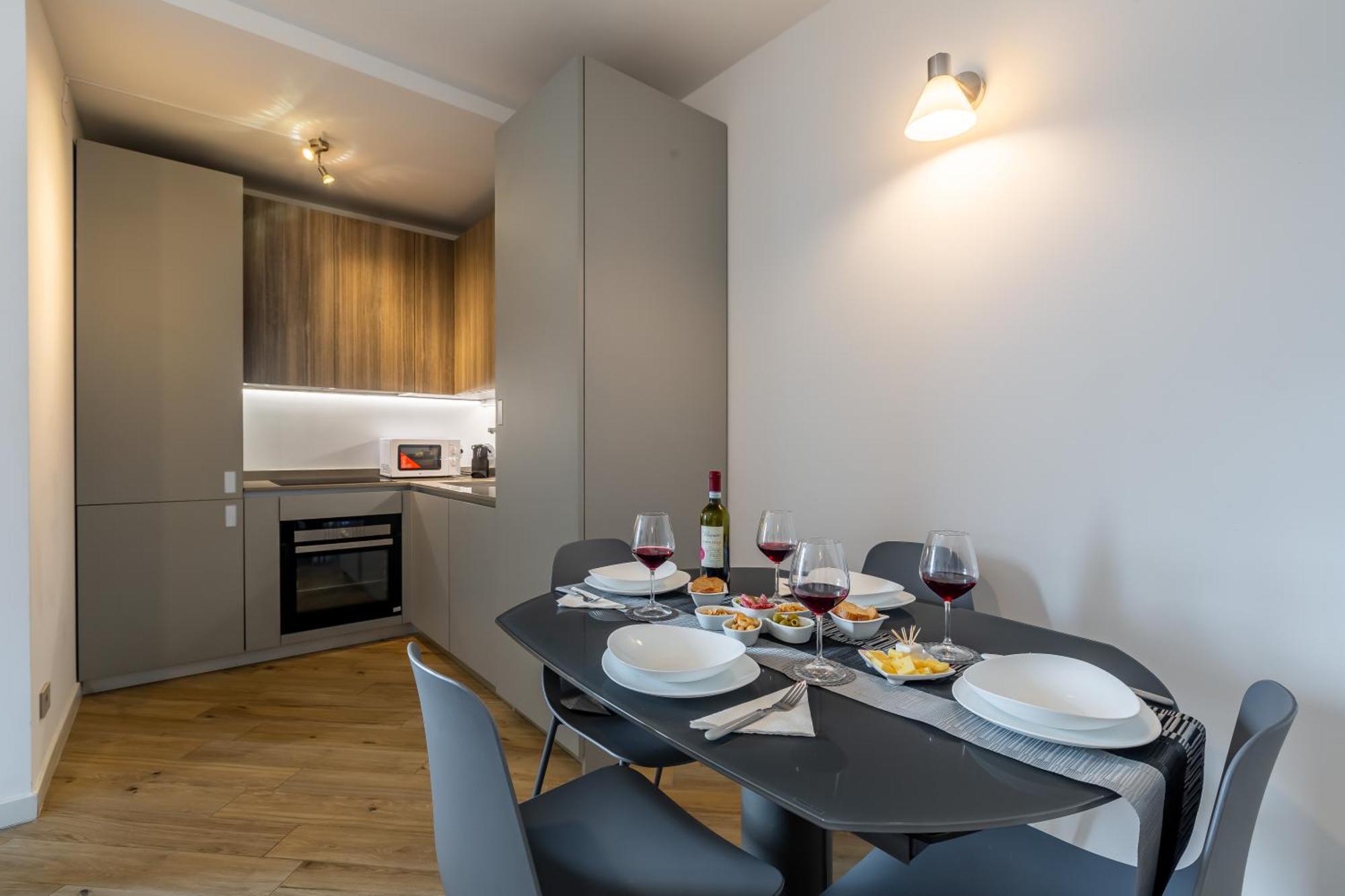 Aurealiving - Trastevere With Rooftop & Gym, Your Place In Appartement Rome