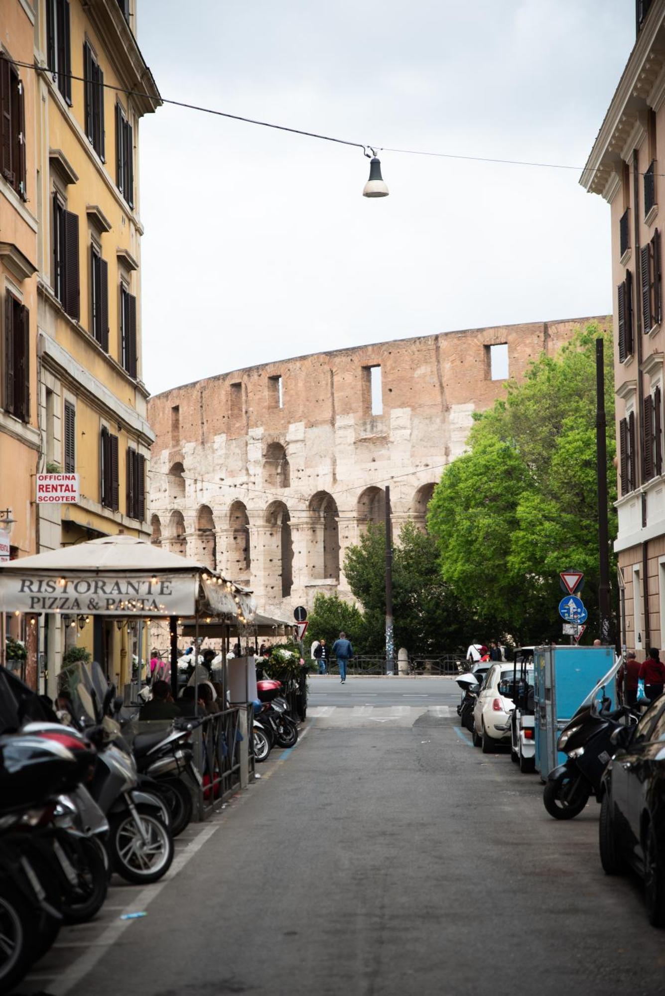 Apartment Oliviero - Colosseum View With Terrace Rome