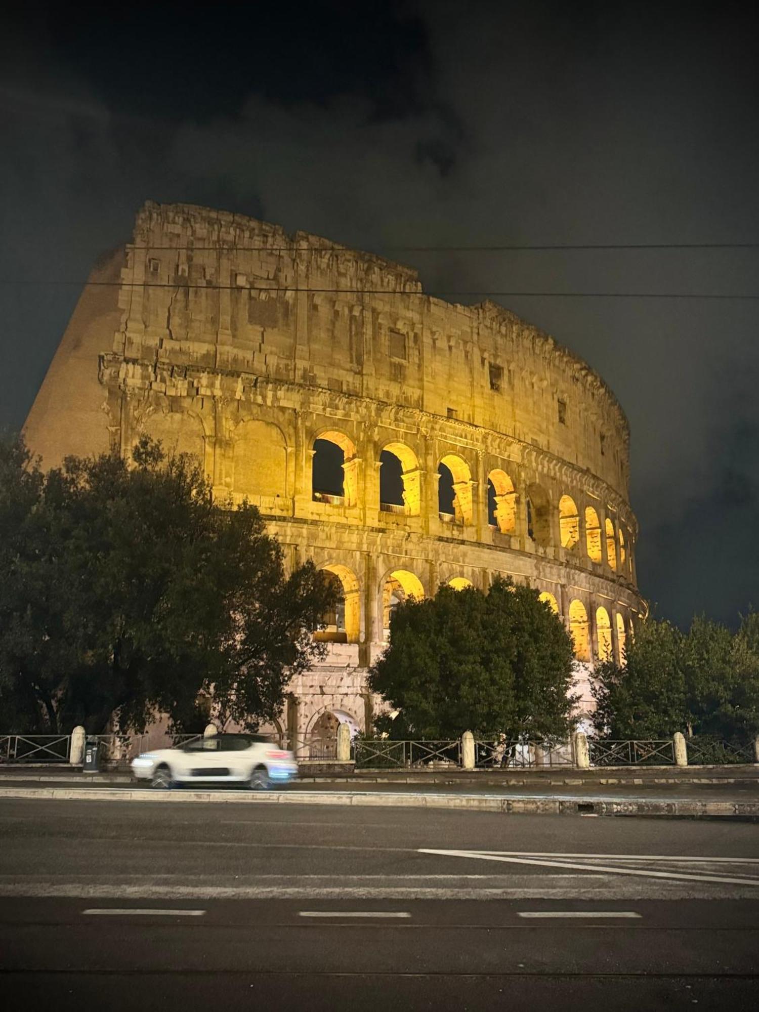 A Casa Di Lu, Al Colosseo - Apartment *