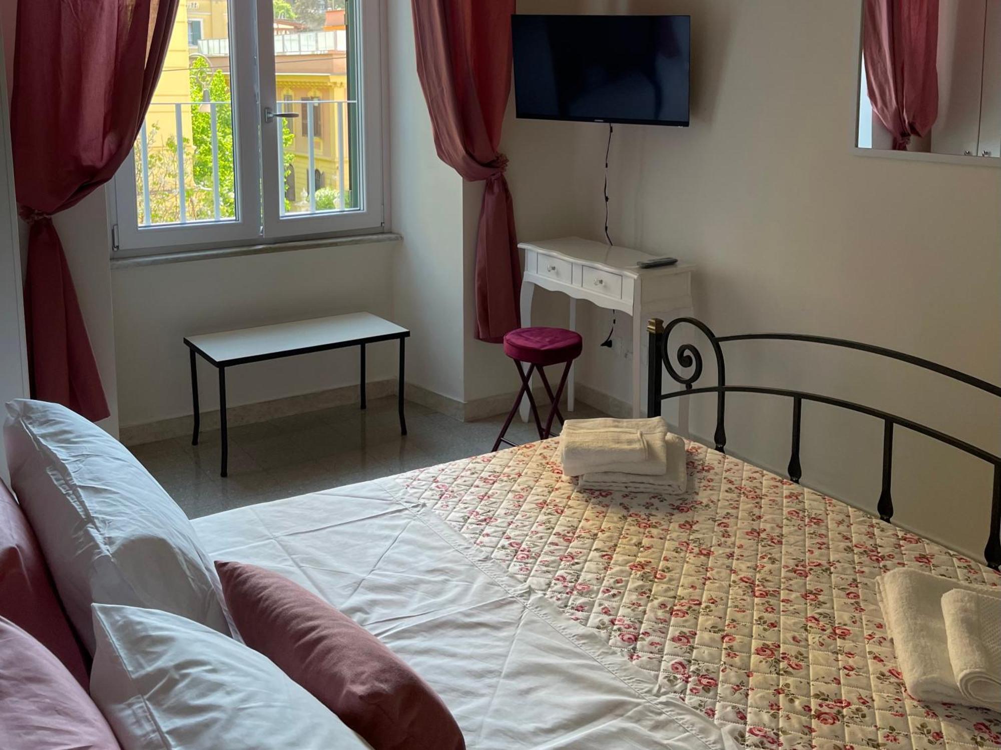Domus Claudia San Giovanni Apartment Rome