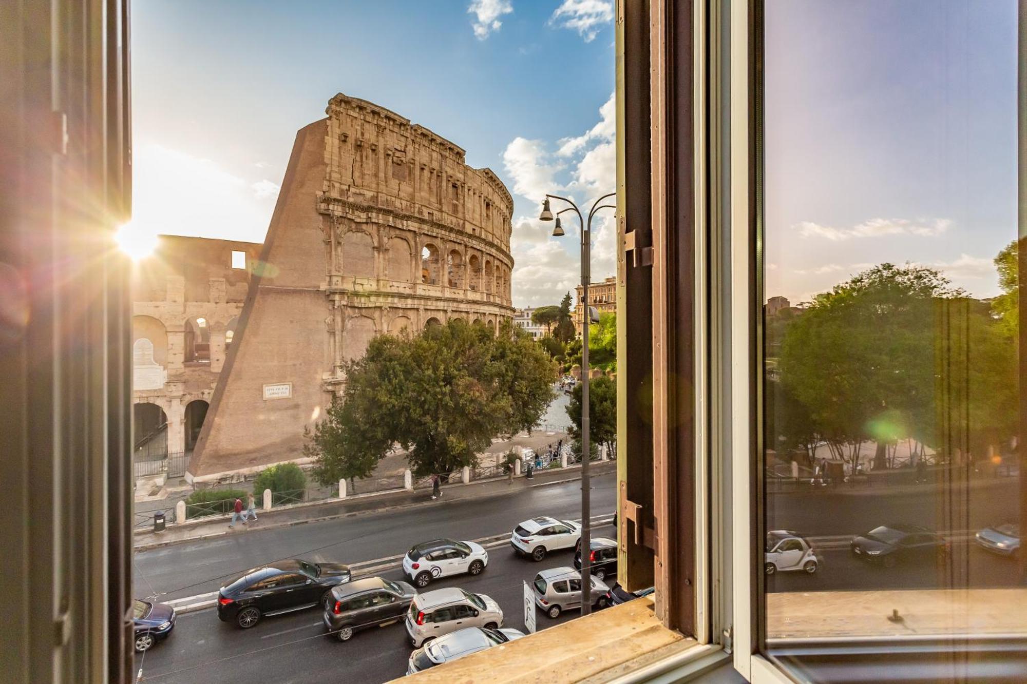 Apartment Iconic With Unique Colosseum View Rome