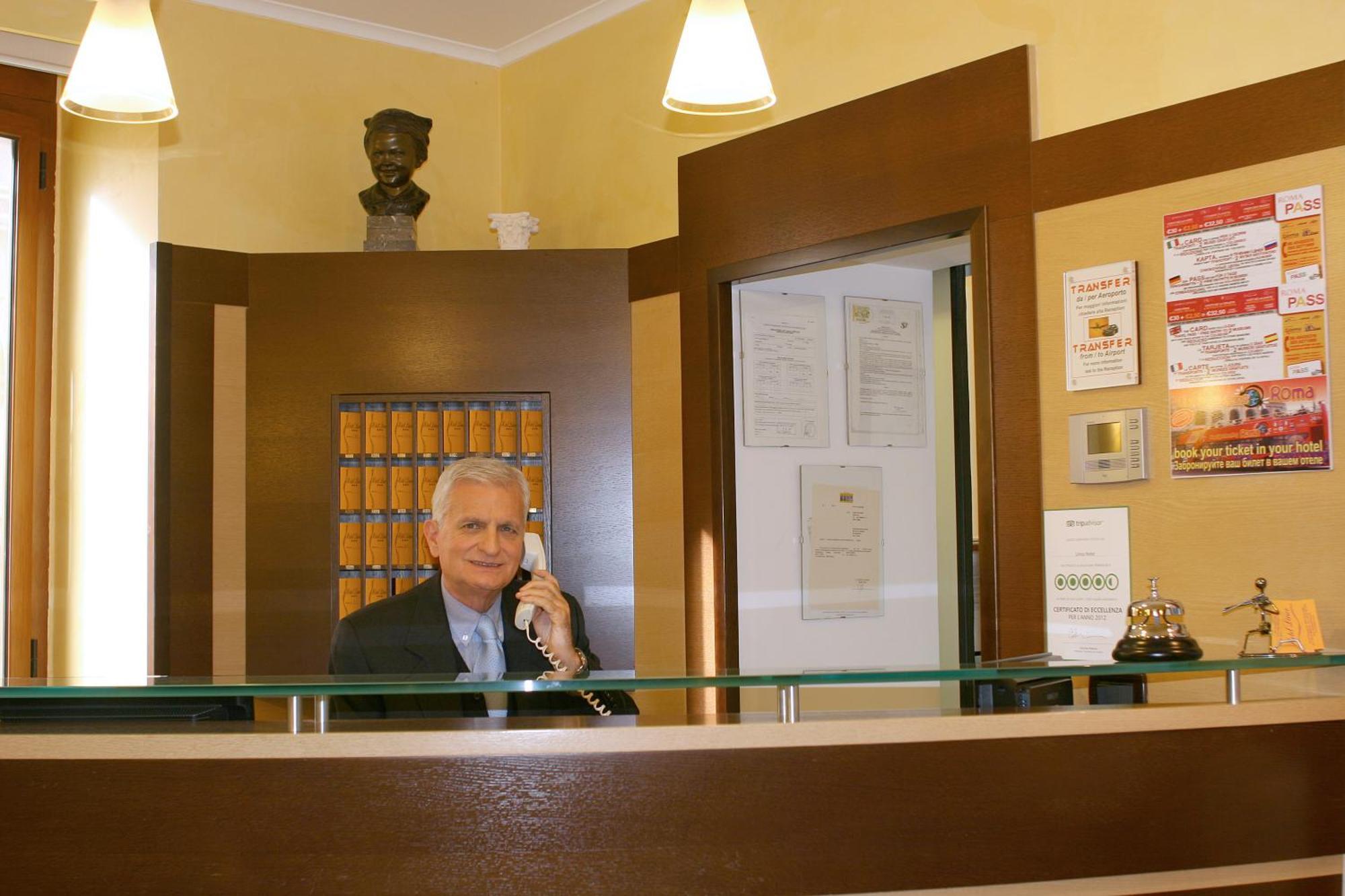 Hotel Lirico 3*
