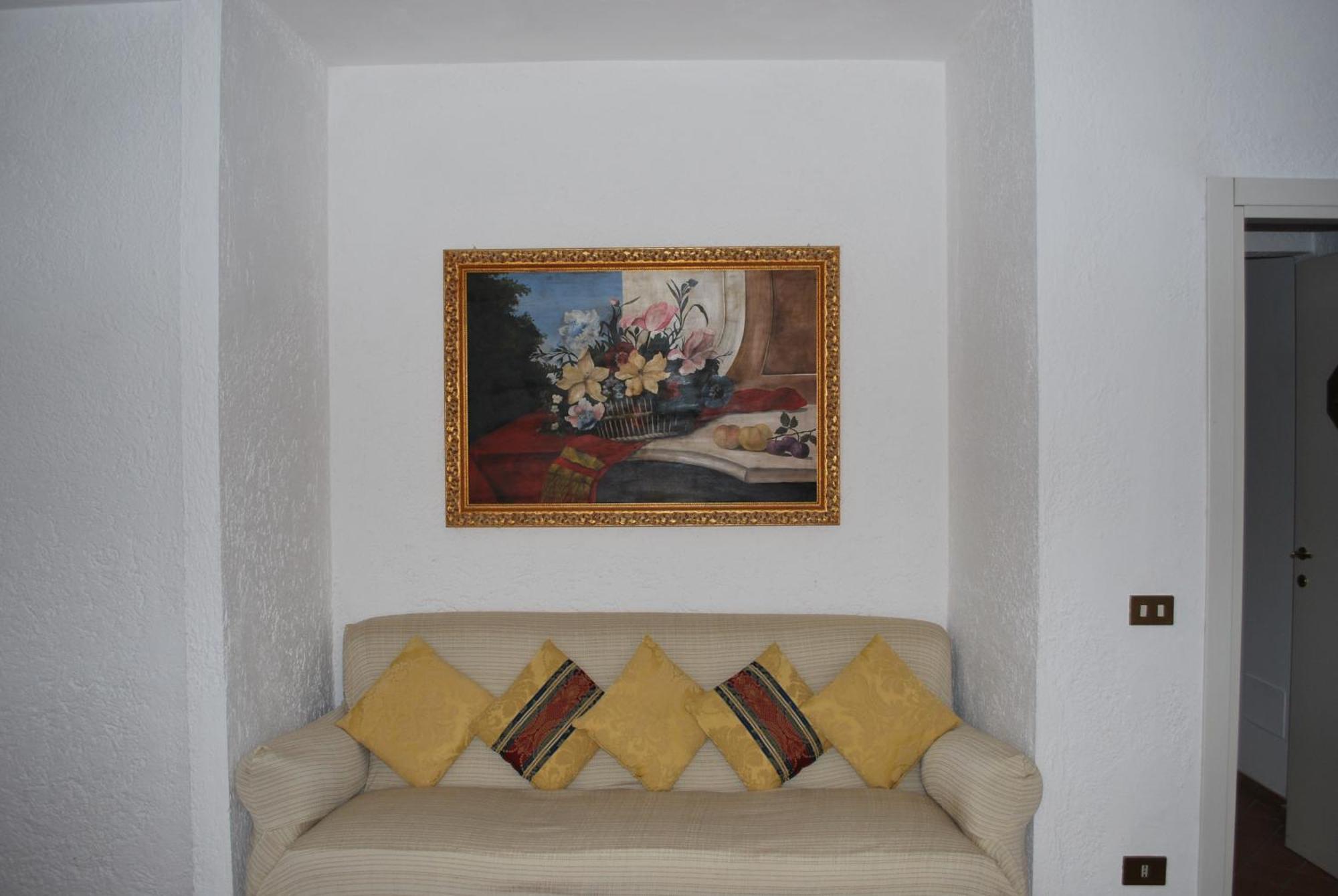 Casale Mostacciano Rome