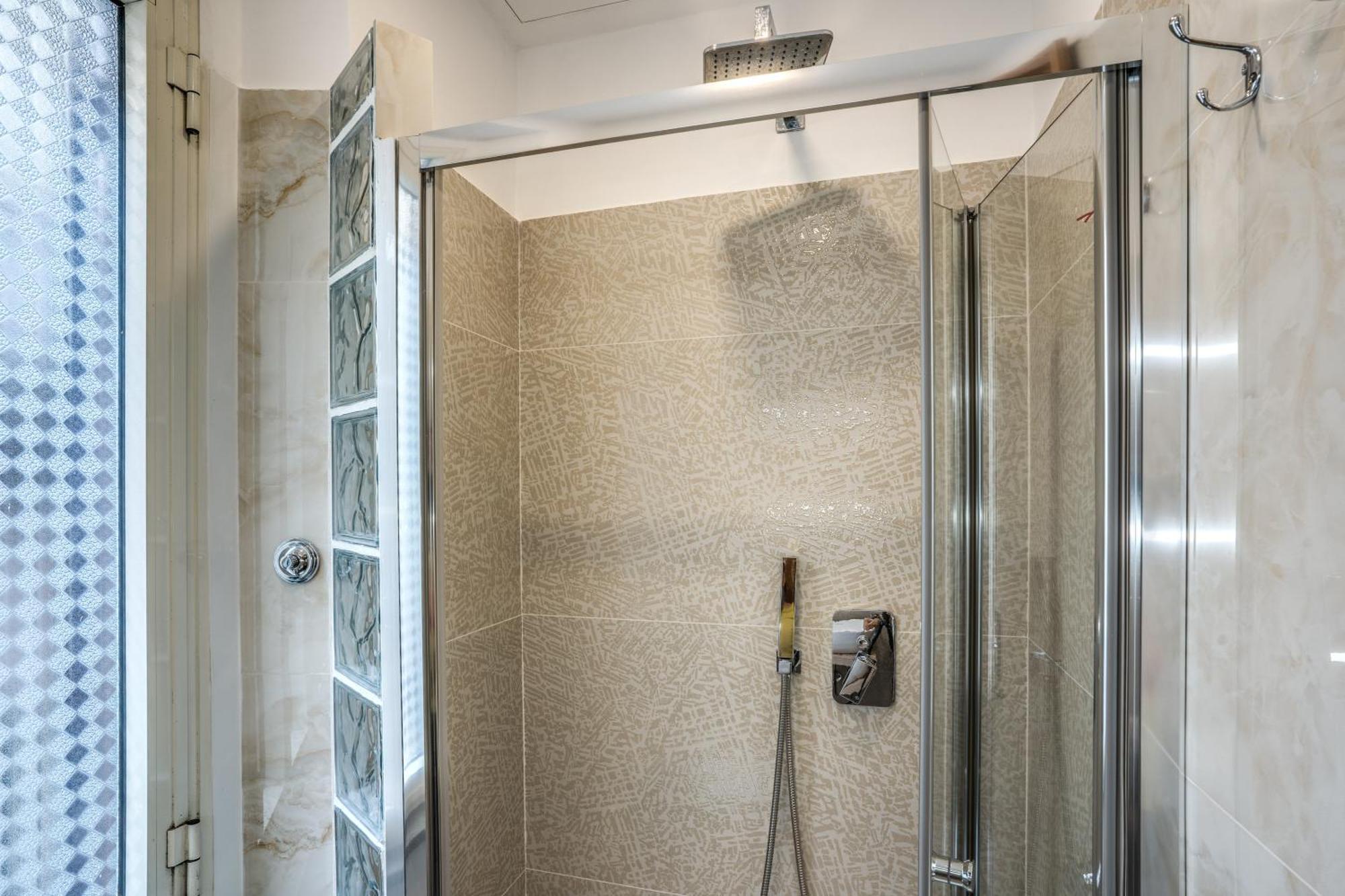 Apartment Fontana Di Trevi Charming Rome