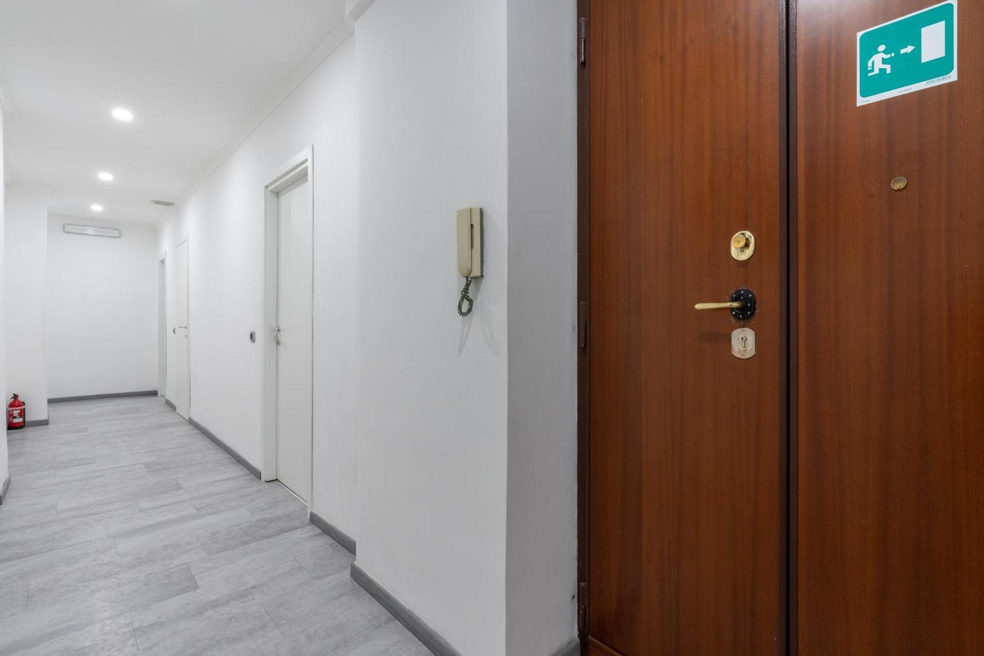 Guest house Amazing Near To Colosseo And Subway