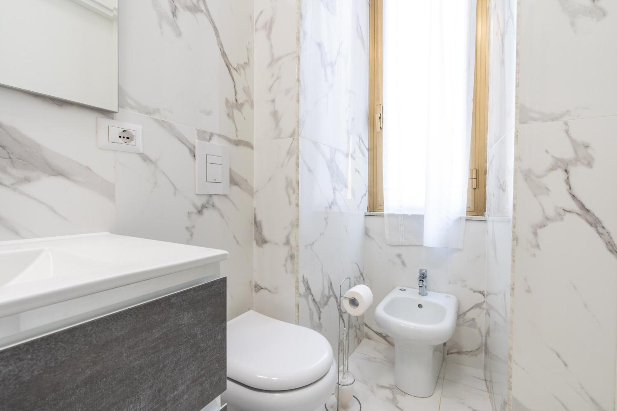 Guest house Amazing Near To Colosseo And Subway