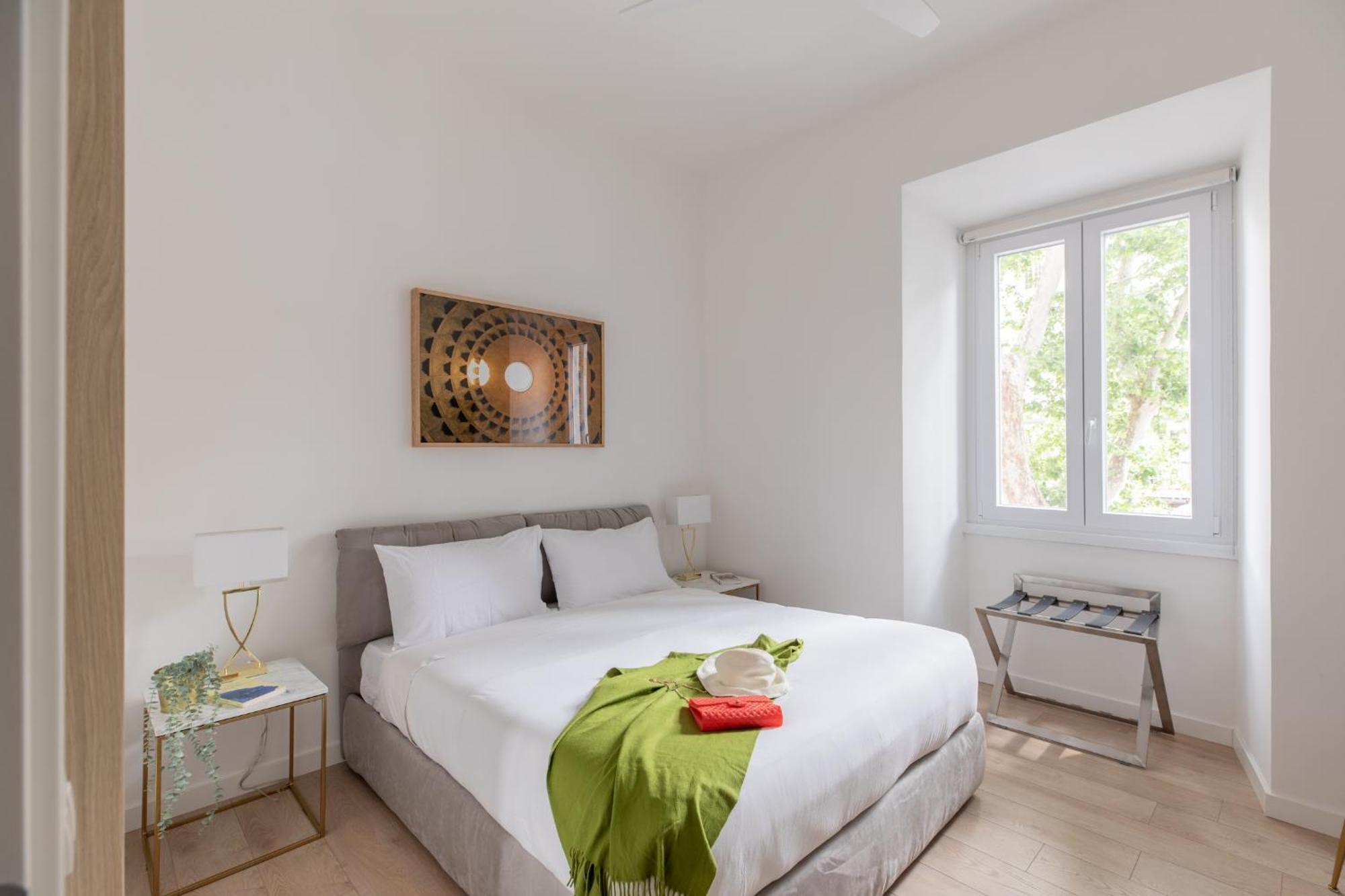 Iflat Vatican 2 Bedroom Design Rome