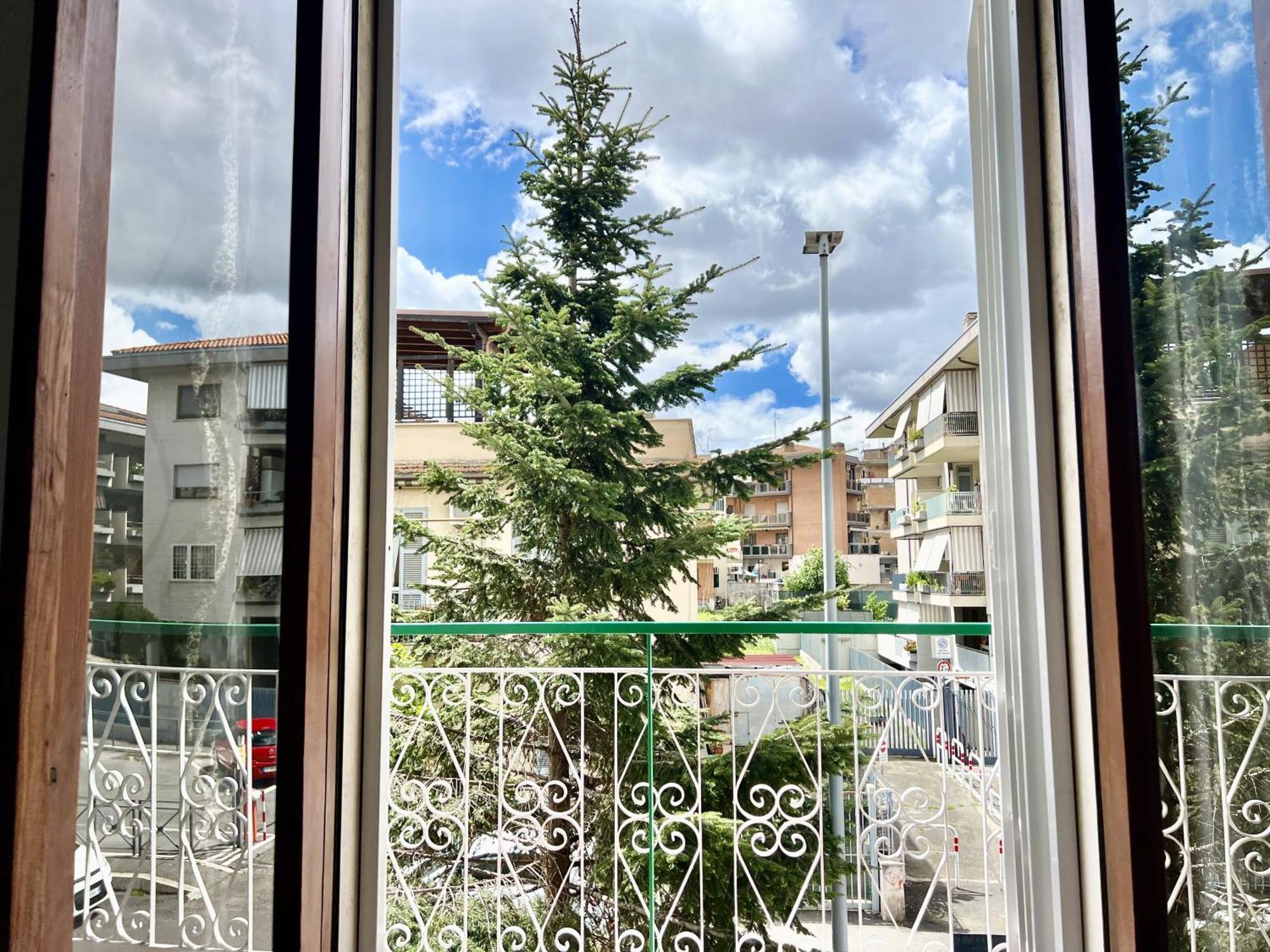 Appartamento Near Metro Alessandrino Nonno Gervasio