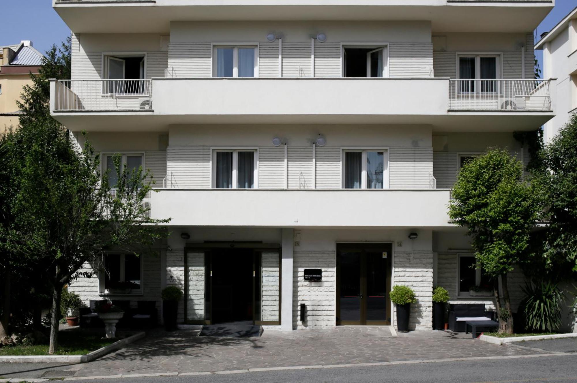 C-hotels Club House Hotel 4*