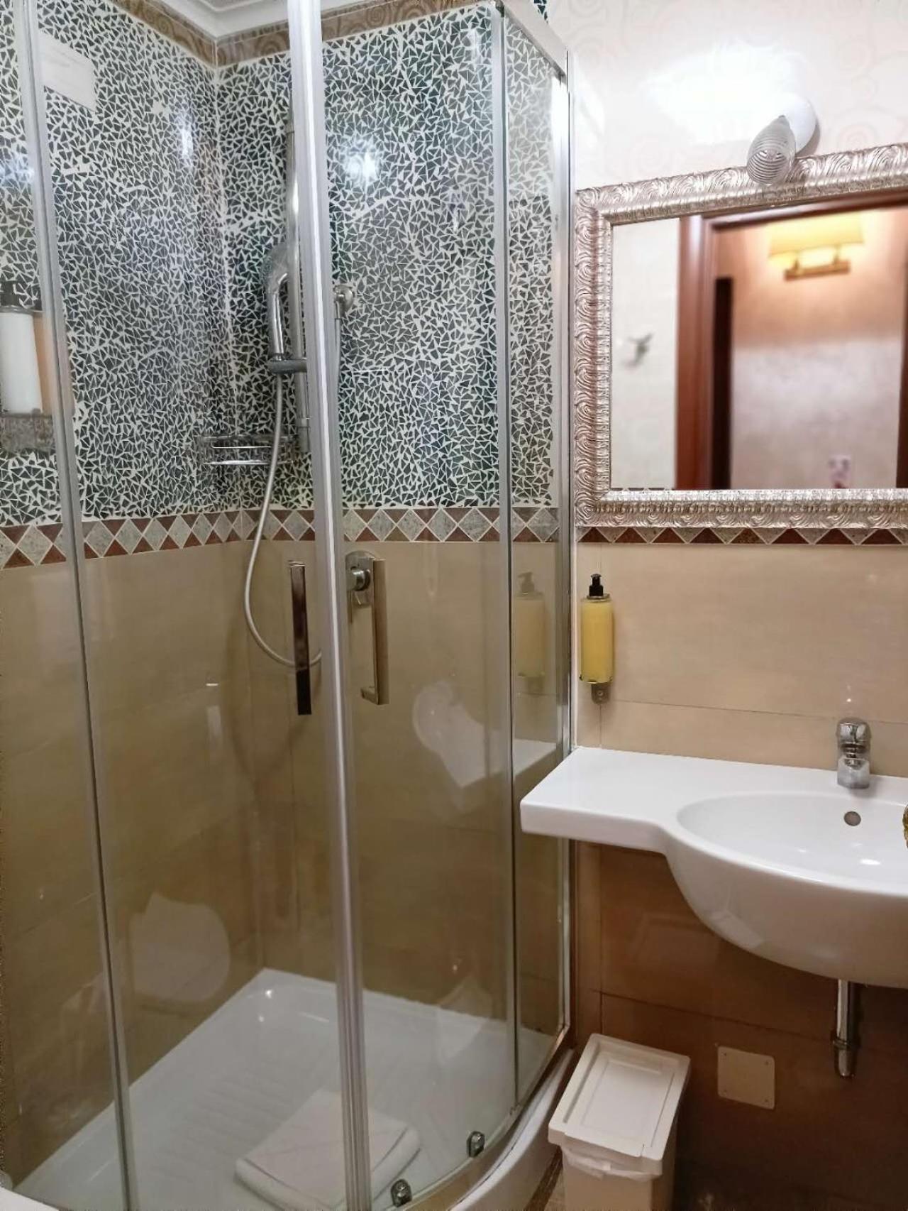 Hotel Korean Sonata 3*