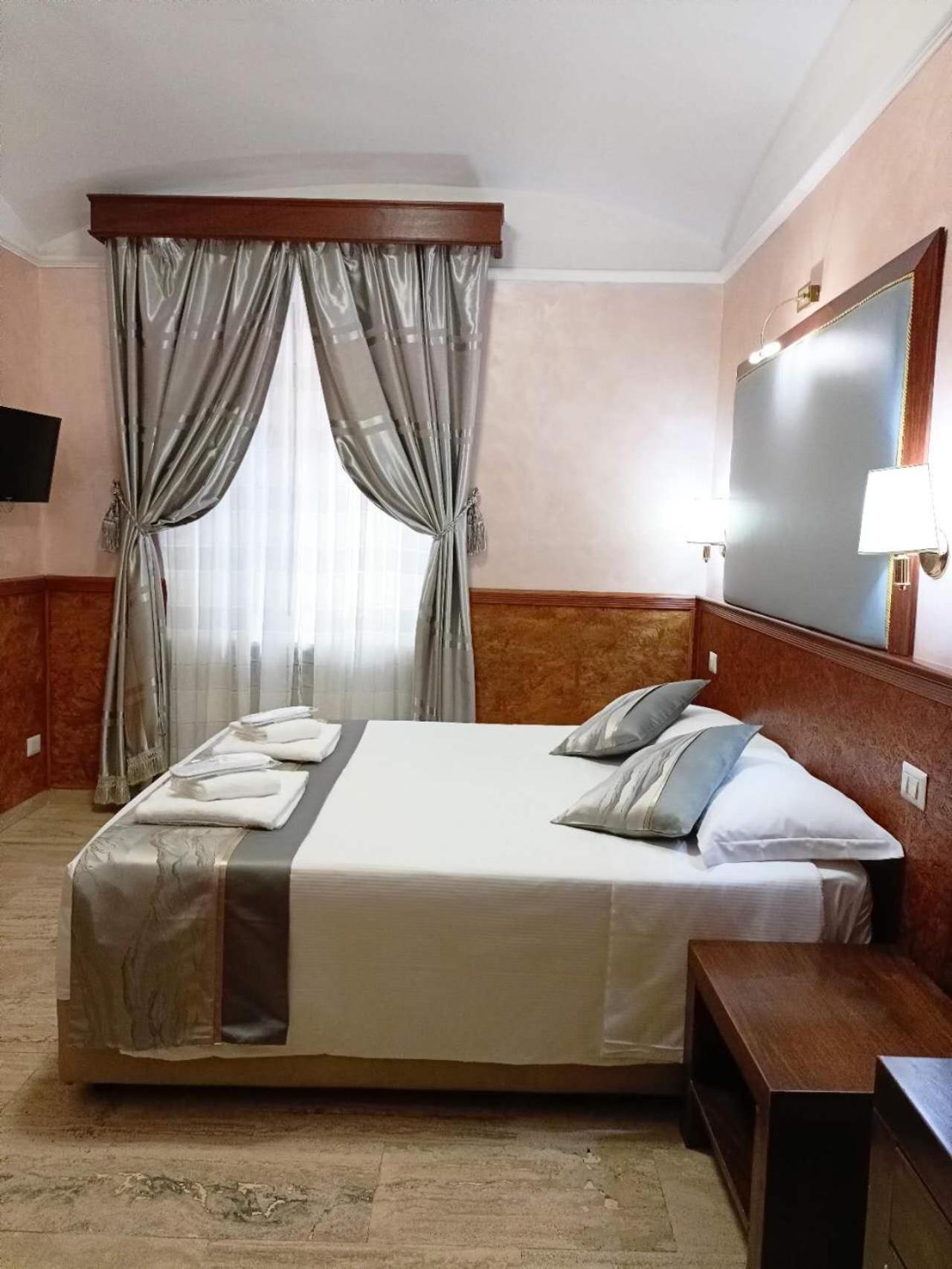 Korean Sonata Hotel