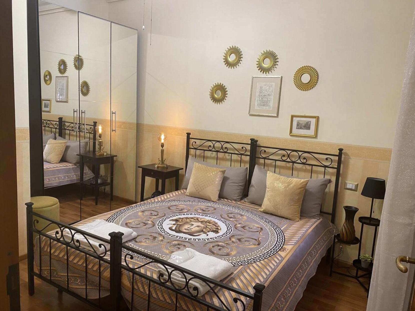 Appartement Domus Annia Guest House, The Amazing Colosseum Rome