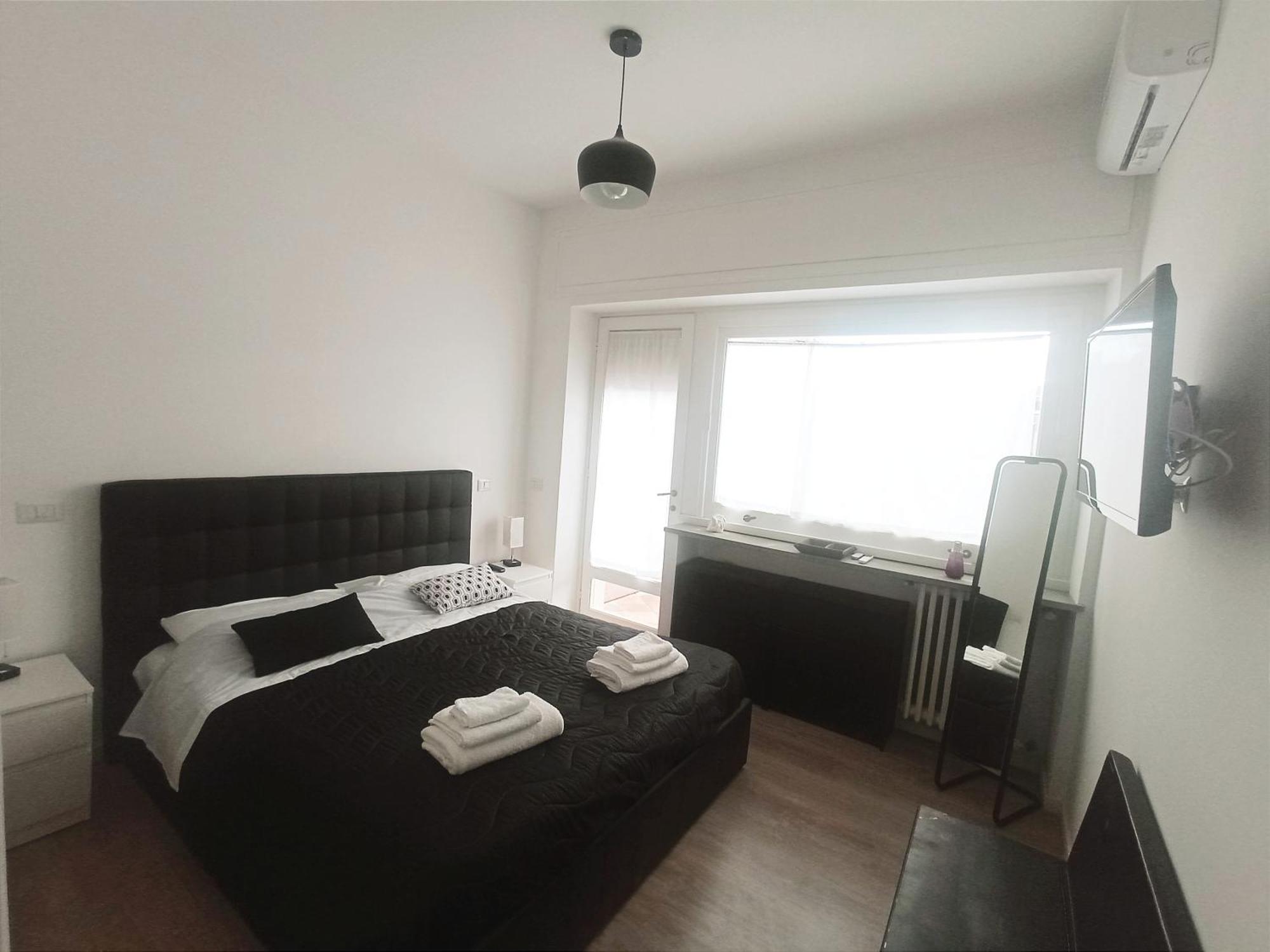 Rooftop Appia Antica,silenzioso Riservato Two Bedrooms Two Bathrooms * Roma