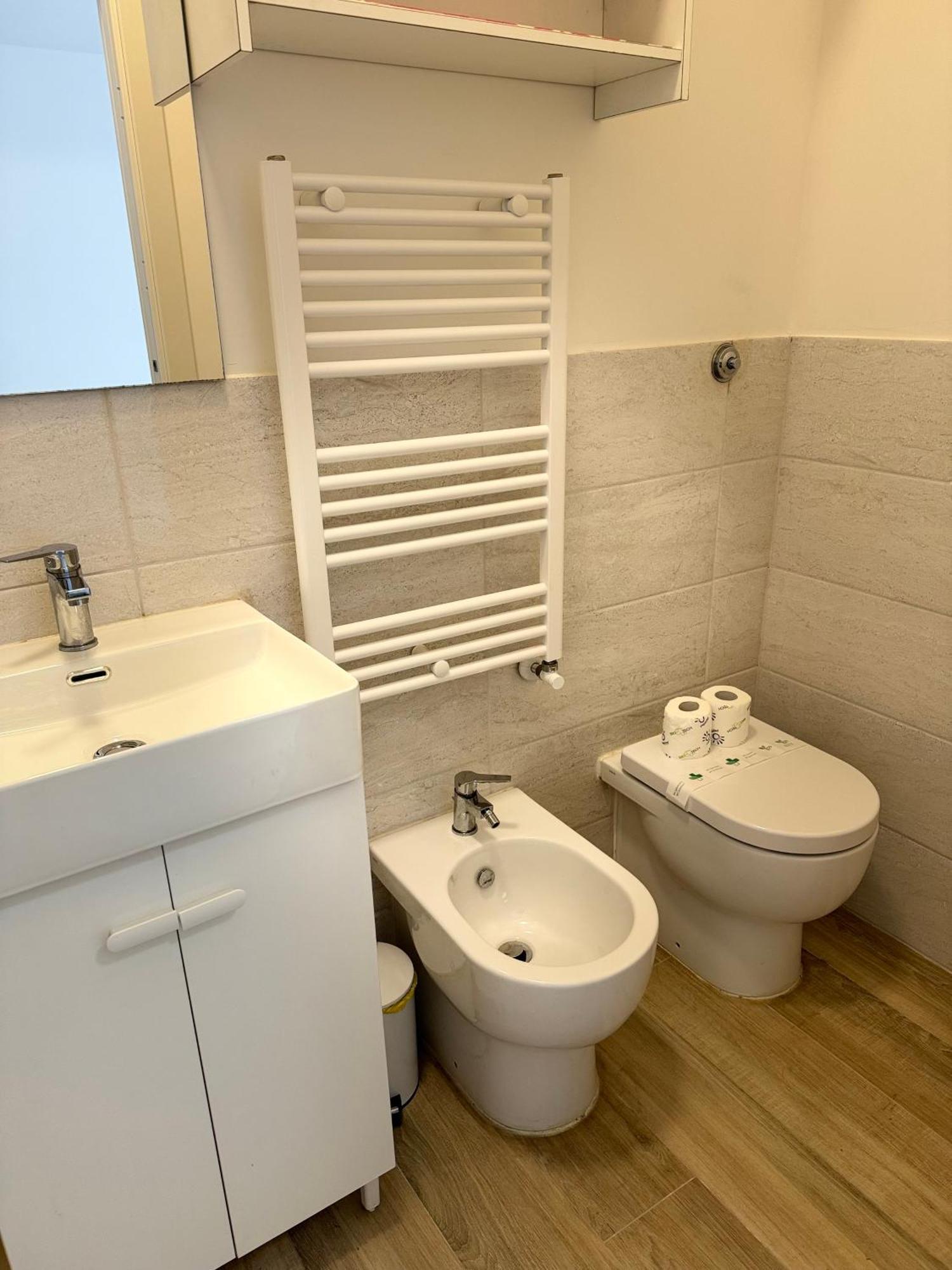 Cerreto Housing Bed & Breakfast Rome