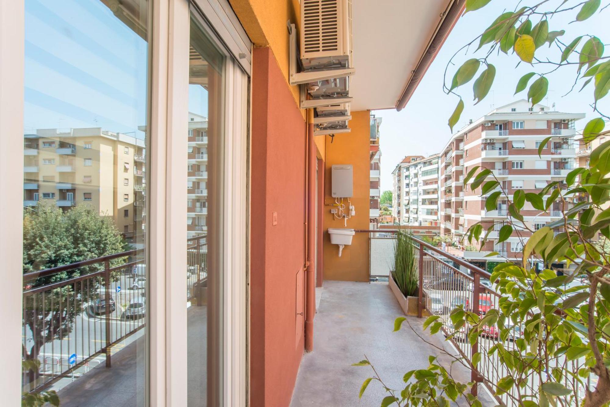 Appartamento Garden Tuscolana - 200 Meters From The Metro Station *