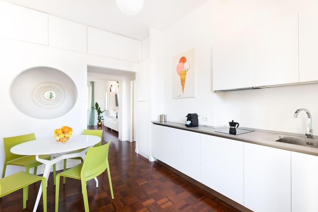 Idyllia - Bright And Modern *