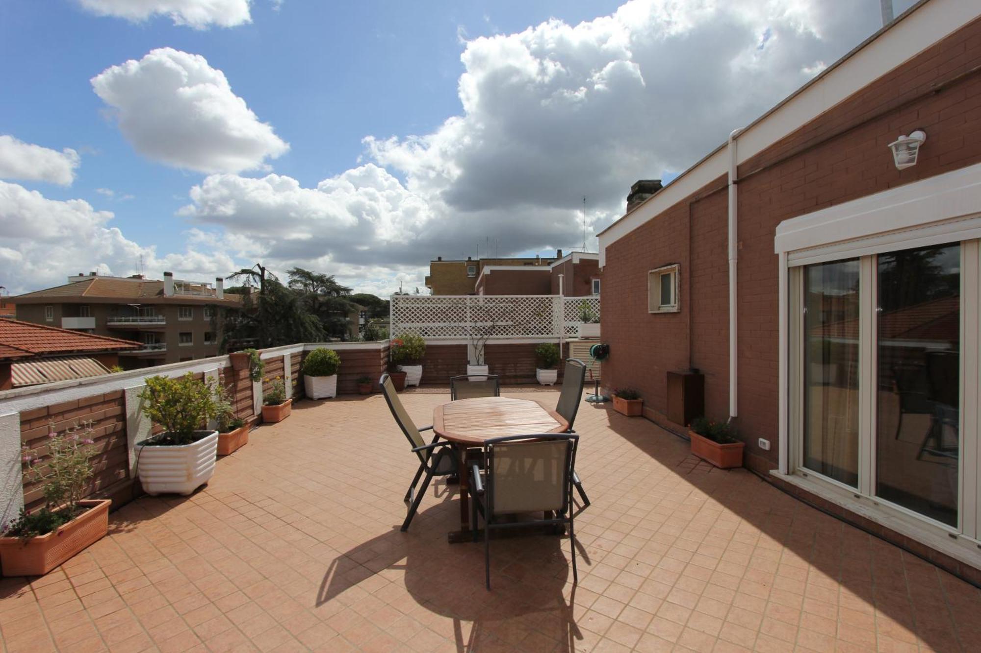 Pironti Flat * Rome