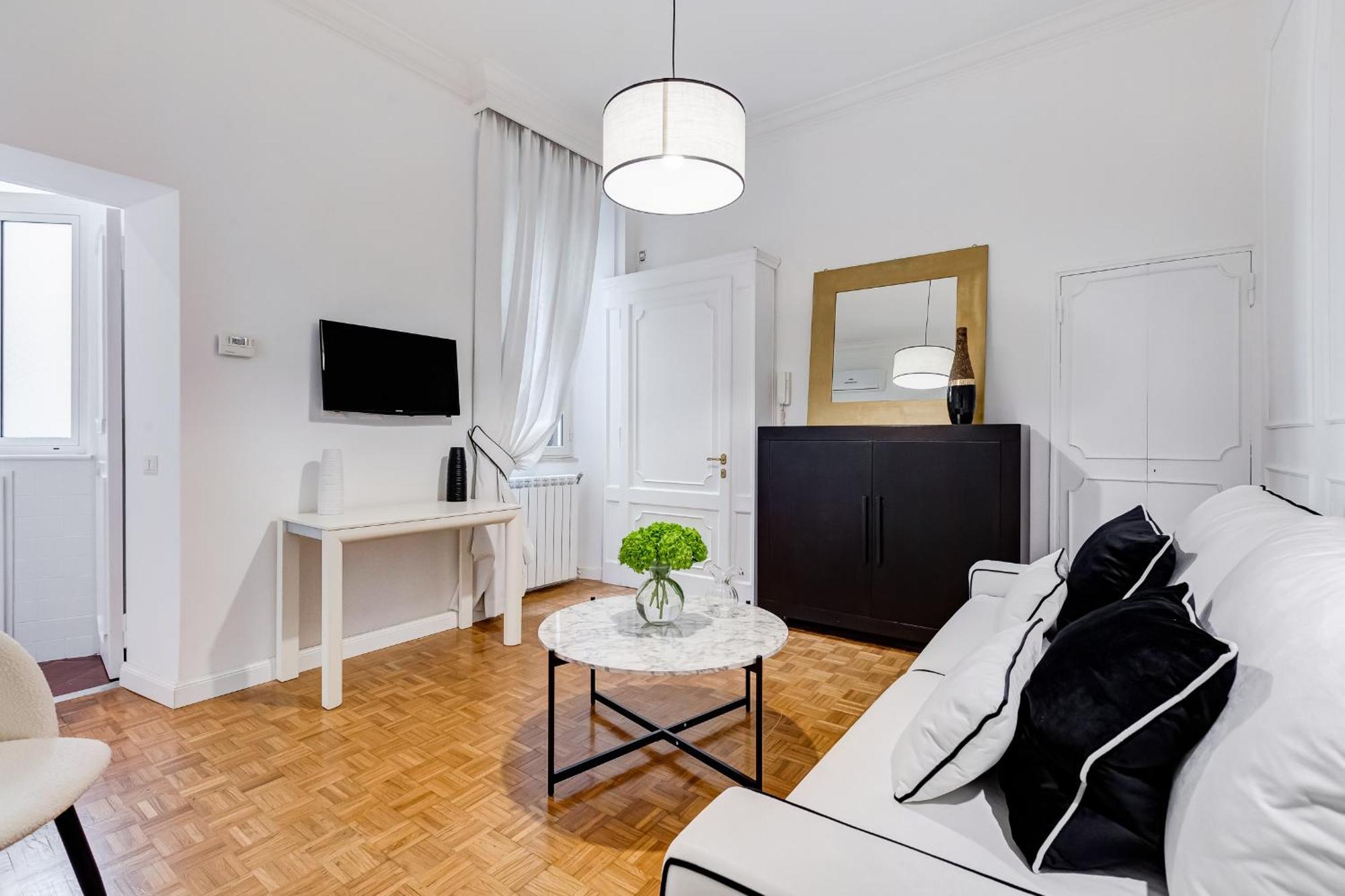New Sistina - Your Italian Holidays Apartment *