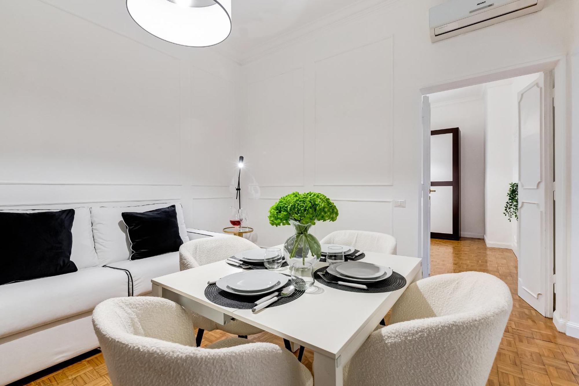 Apartment New Sistina - Your Italian Holidays Rome
