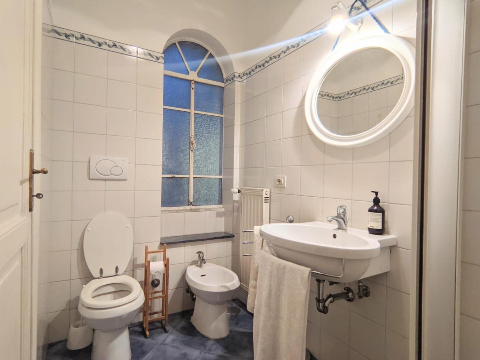 Charming In A 1910s Building 2 Min Walk From The Colosseum Apartment Rome