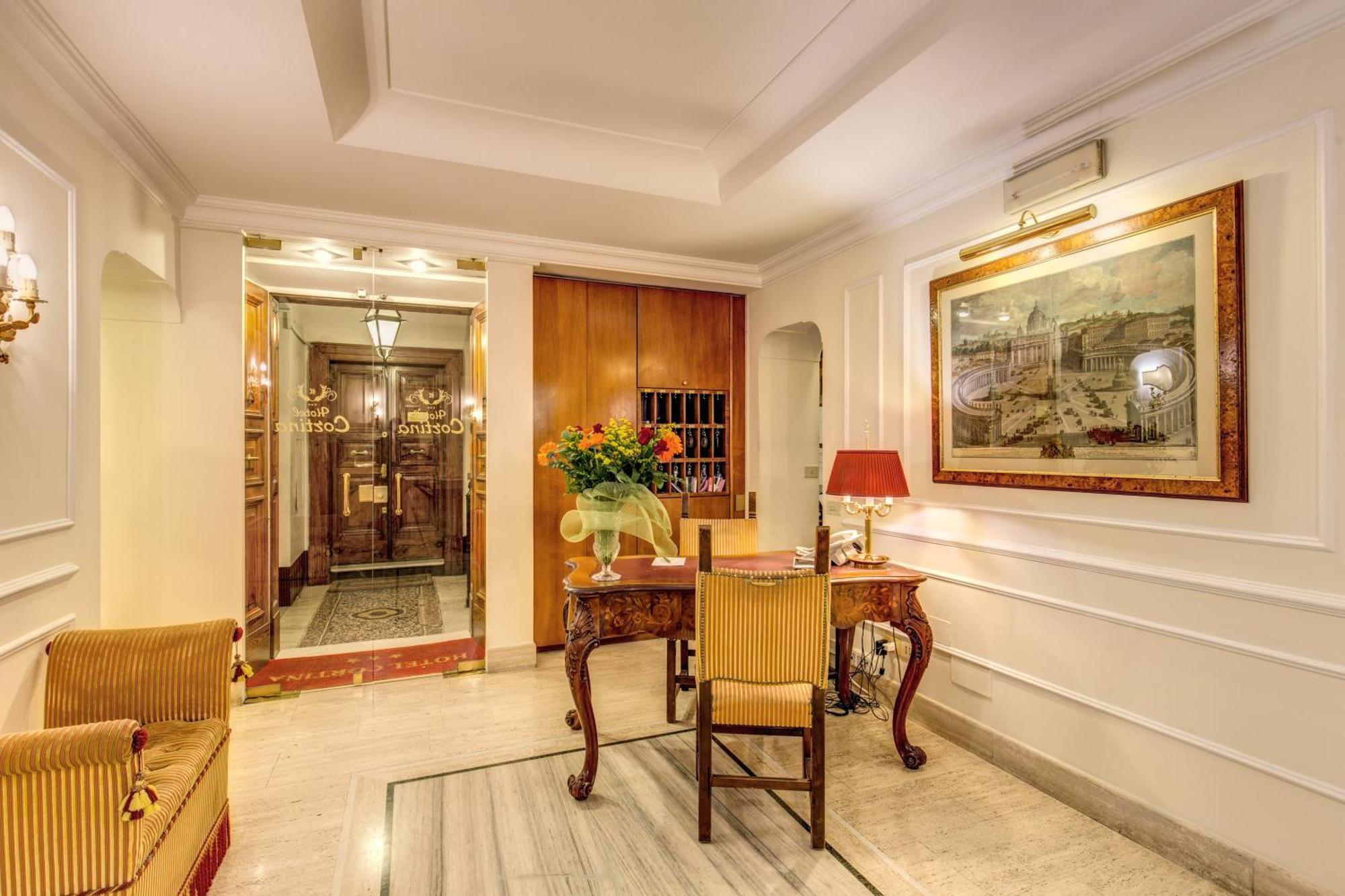 Hotel Cortina 3*