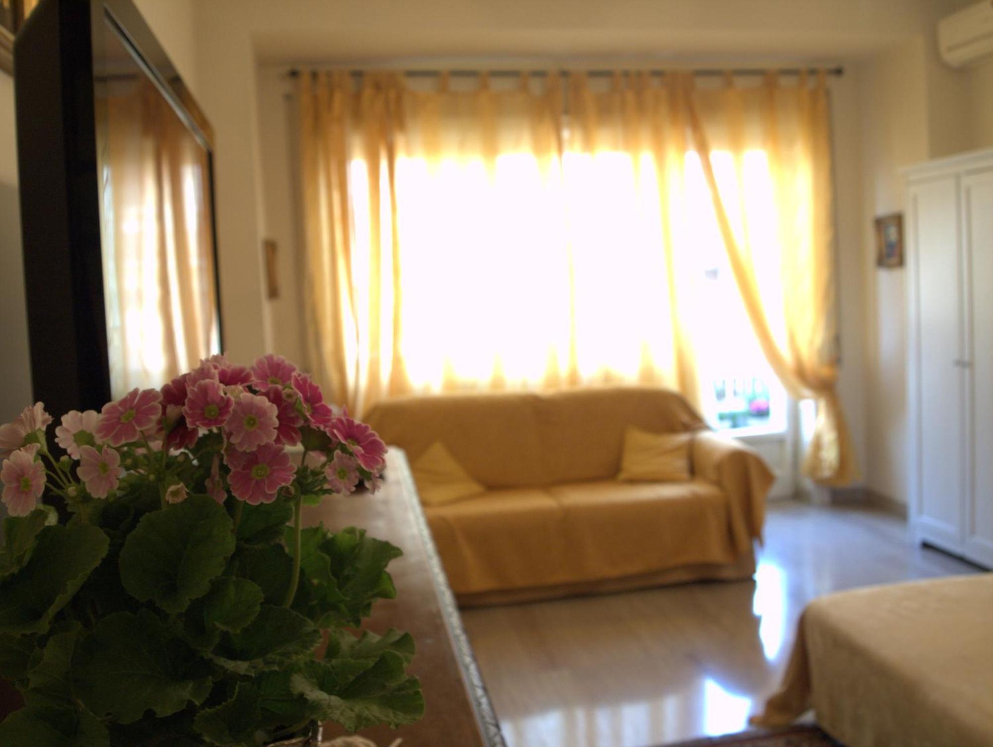 All'ombra Di San Pietro Bed & Breakfast Rome