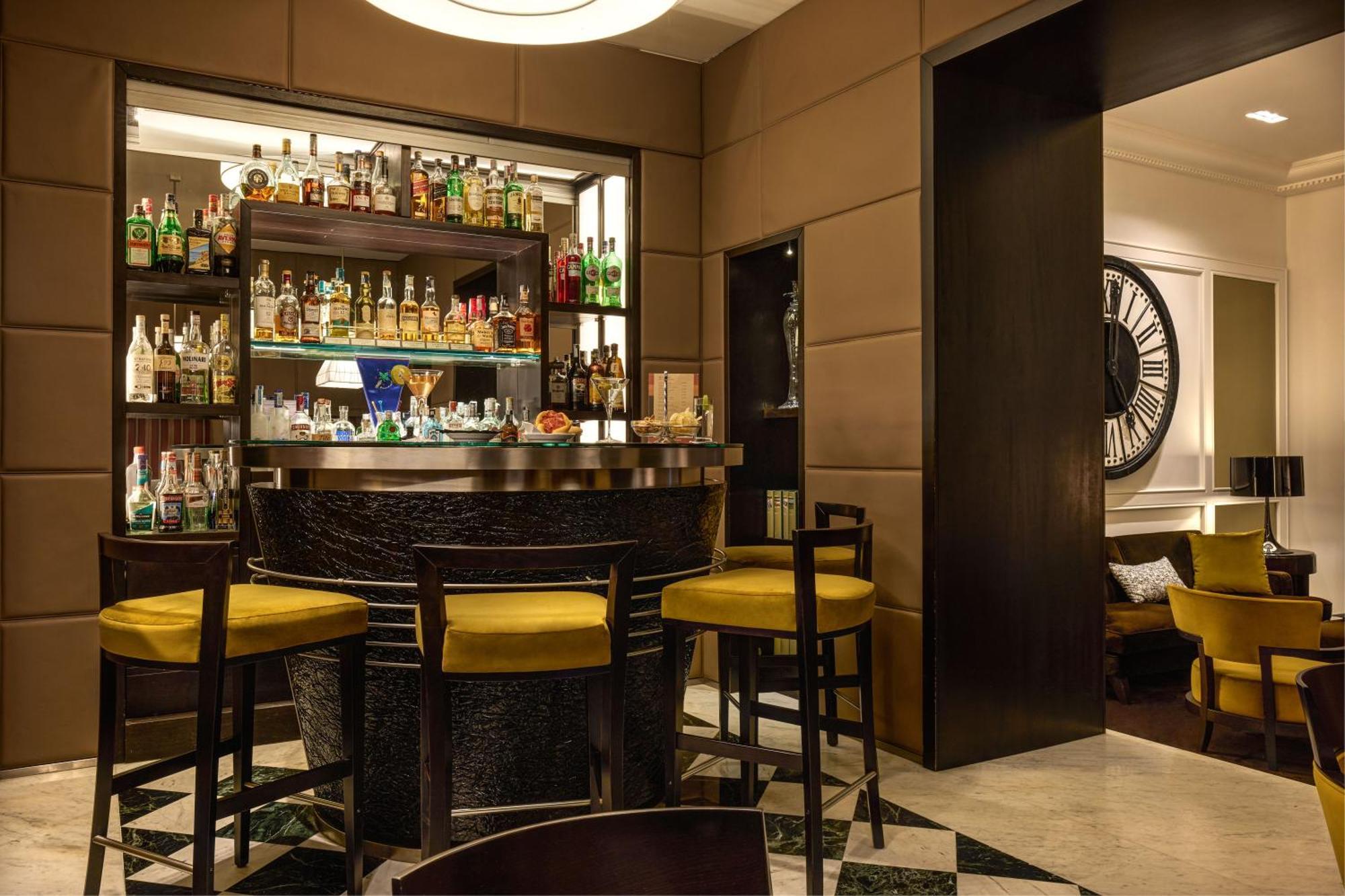 Mascagni Luxury Rooms&suites Hotel