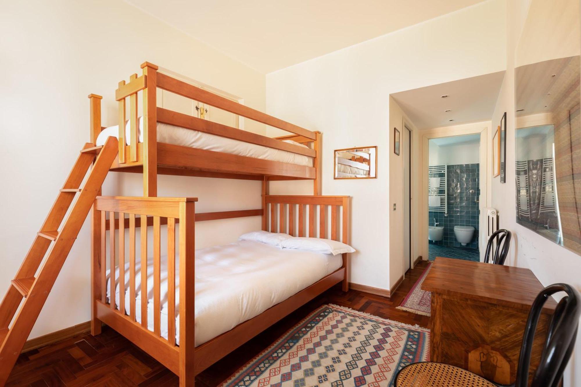 Appartamento Trevi Comfortable With Terrace | Romeloft Roma