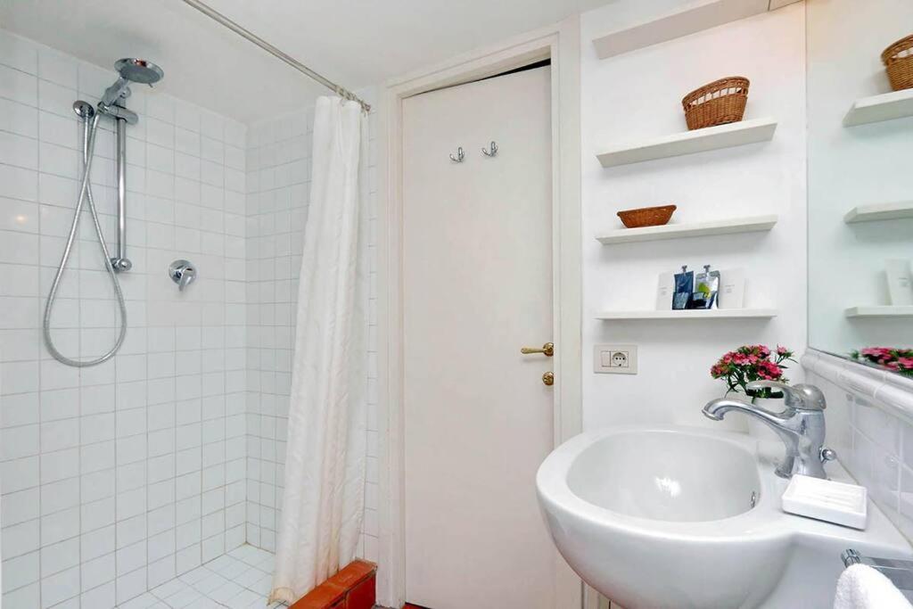 Trastevere Charming Loft | Romeloft Apartment