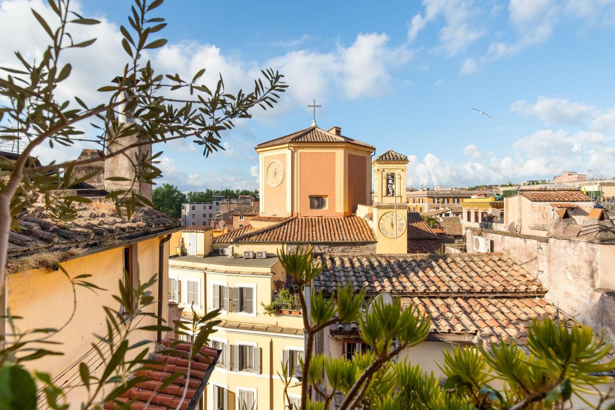 Piazza Mattei Terrace | Romeloft Roma