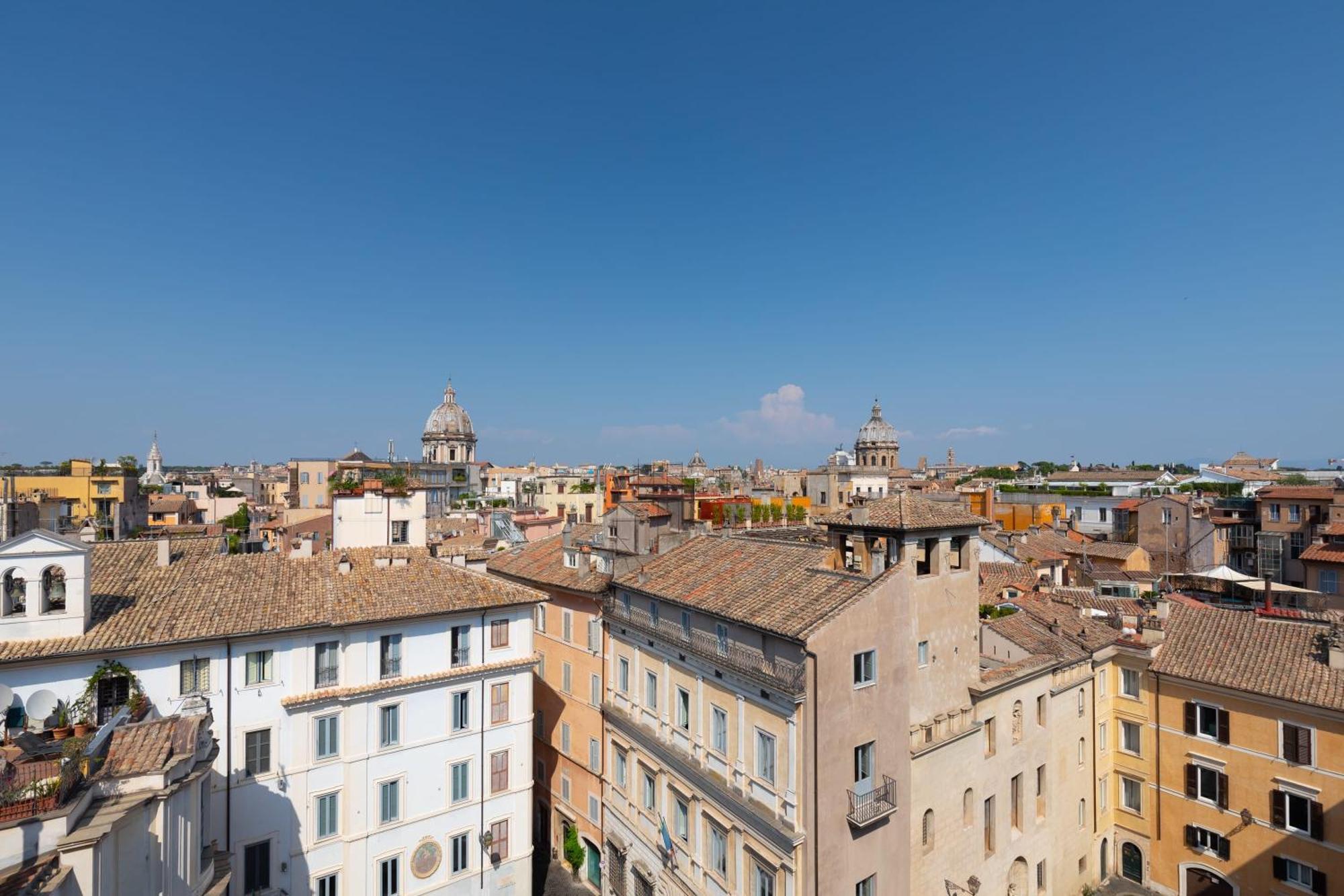 Farnese Stunning Penthouse | Romeloft Rome