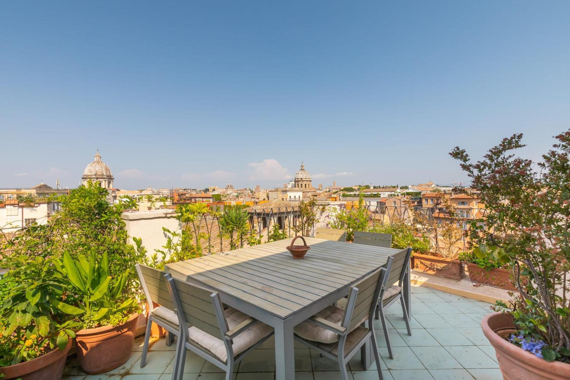 Apartment Farnese Stunning Penthouse | Romeloft Rome