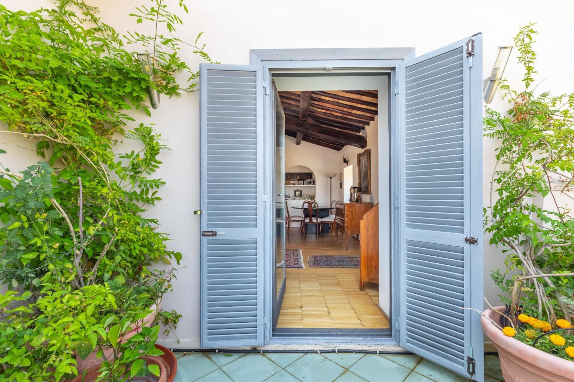 Farnese Stunning Penthouse | Romeloft * Rome