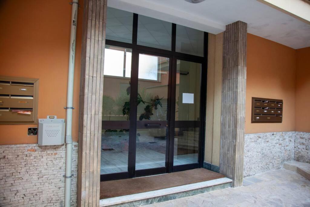 Modern And Stylish Flat Next To Metro Appartement *