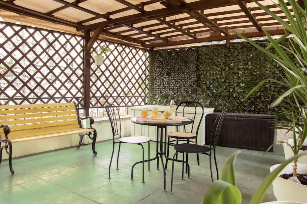 Apartment Esclusivo A Trastevere Con Terrazzo Rome