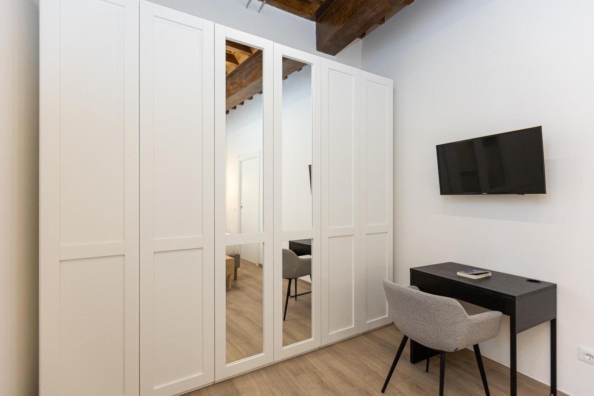 Navona Modern By In