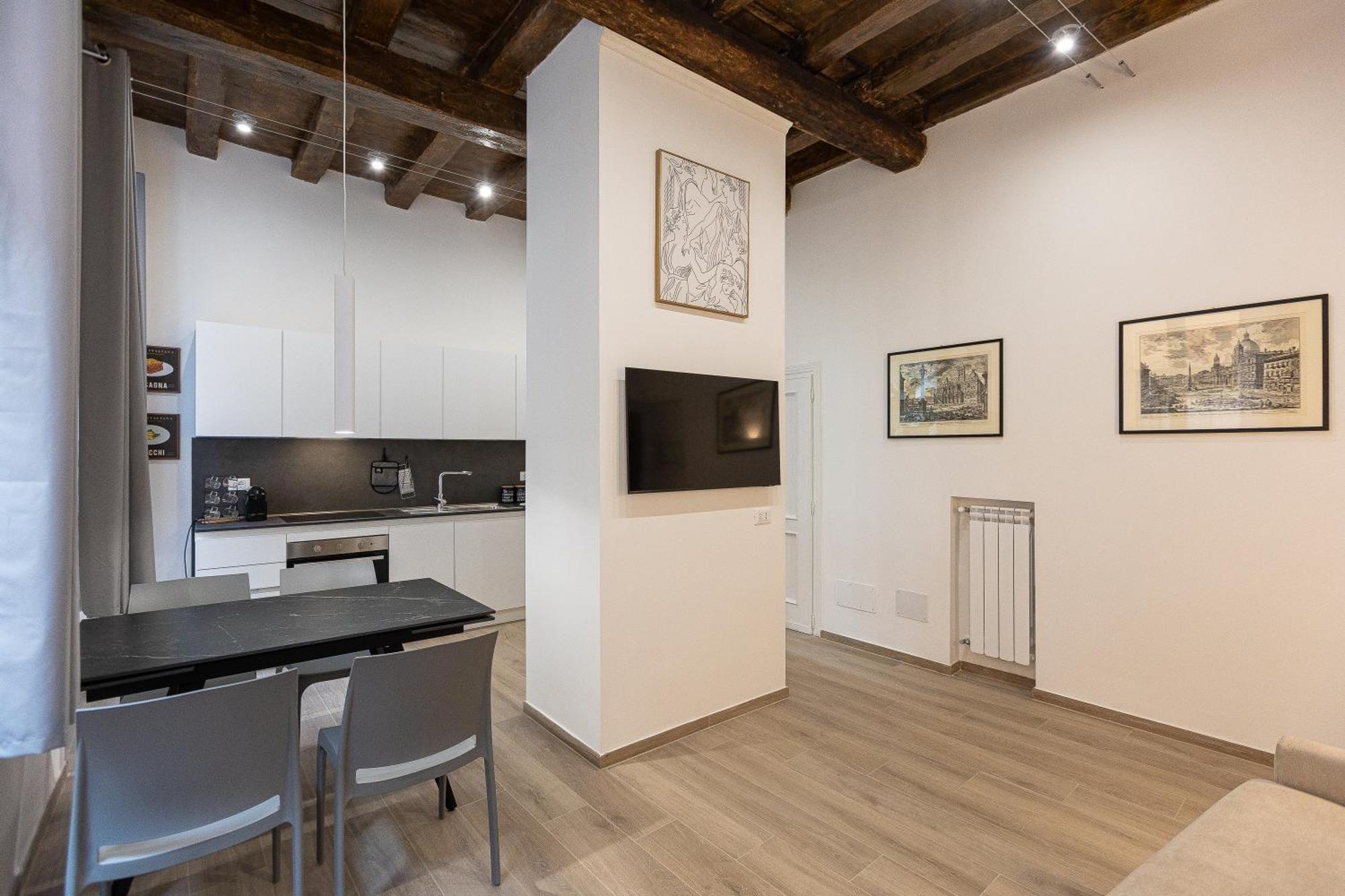 Navona Modern By In Roma
