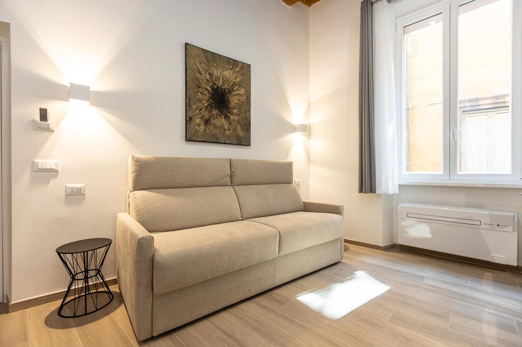 Navona Modern By In *